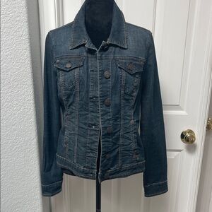 GUESS Women's Dark Blue Denim Jacket - Fitted Button-Front Jean Jacket